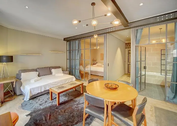 Apartment Red&bleue Yourhosthelper Cannes